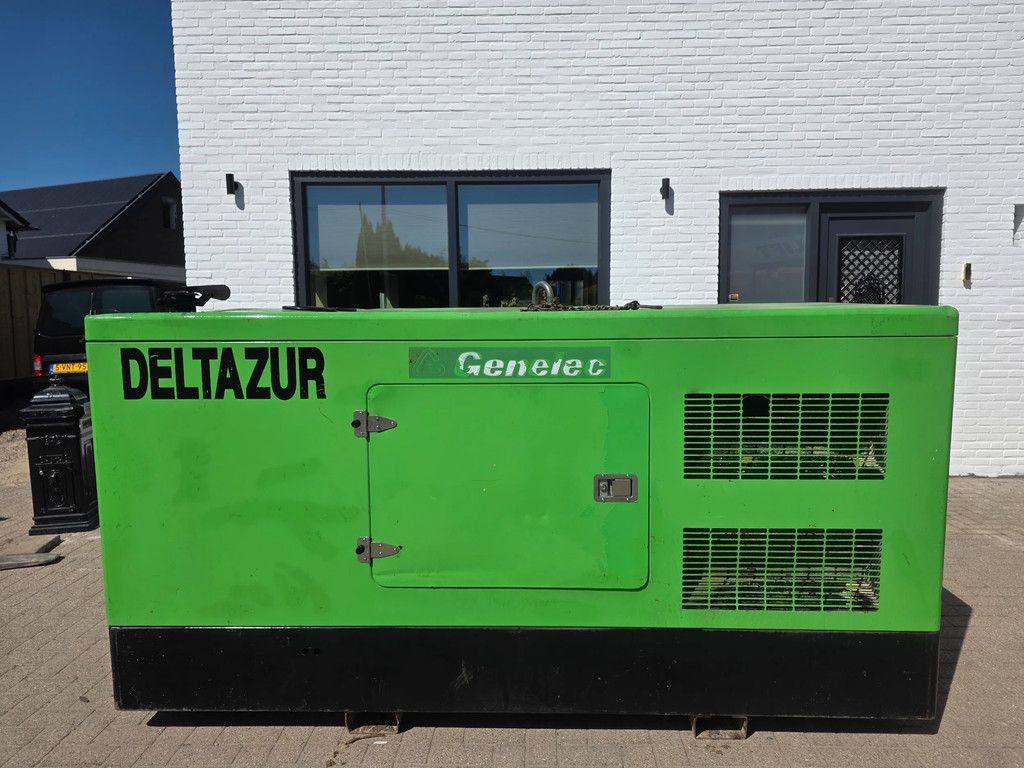 Atlas Copco Genelac 100 kva generator aggregaat iveco