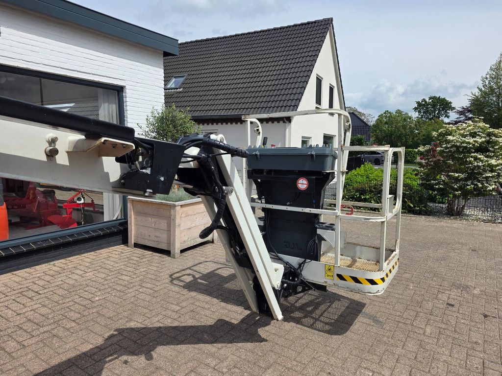 JLG 340aj knikarm hoogwerker