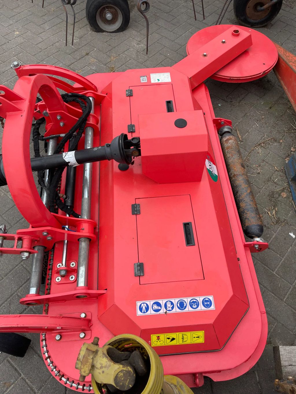 Boxer 180 D met kanten maaier