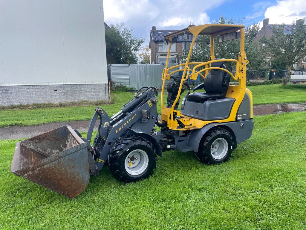 Eurotrac W11 kniklader met kenteken slechts 619 uur