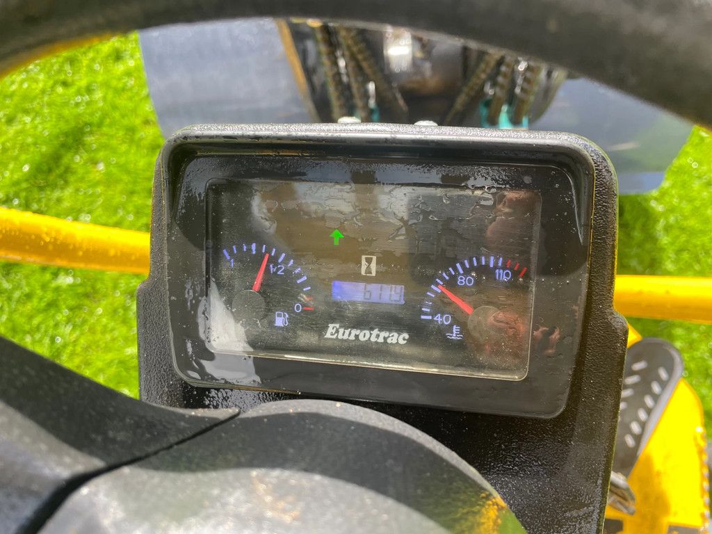 Eurotrac W11 kniklader met kenteken slechts 619 uur
