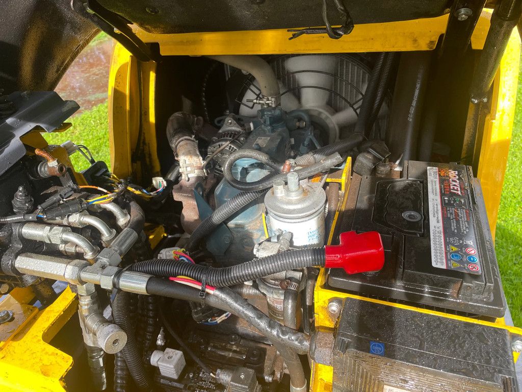Eurotrac W11 kniklader met kenteken slechts 619 uur