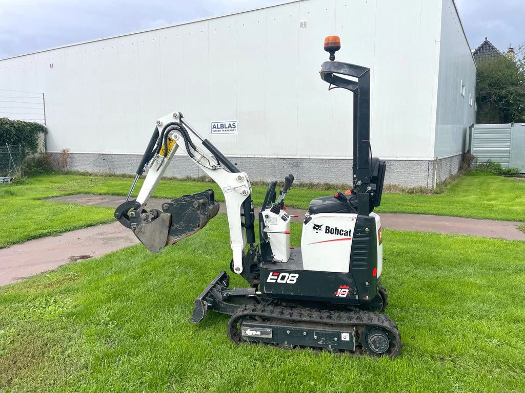 Bobcat E08 minigraafmachine 69 uur!
