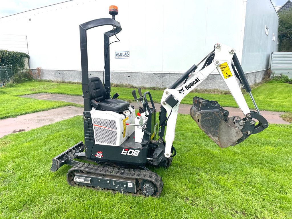 Bobcat E08 minigraafmachine 69 uur!