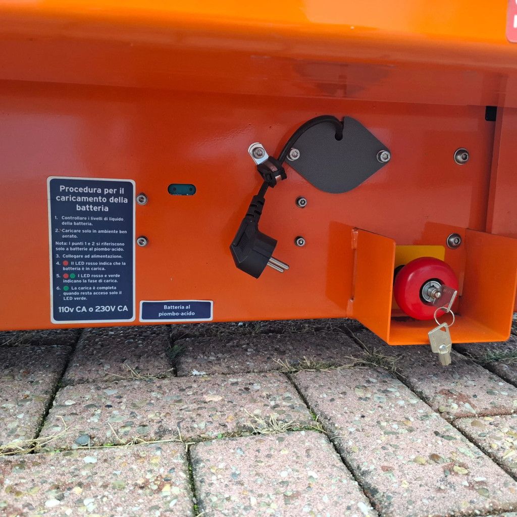 JLG Power Towers Nano Nano