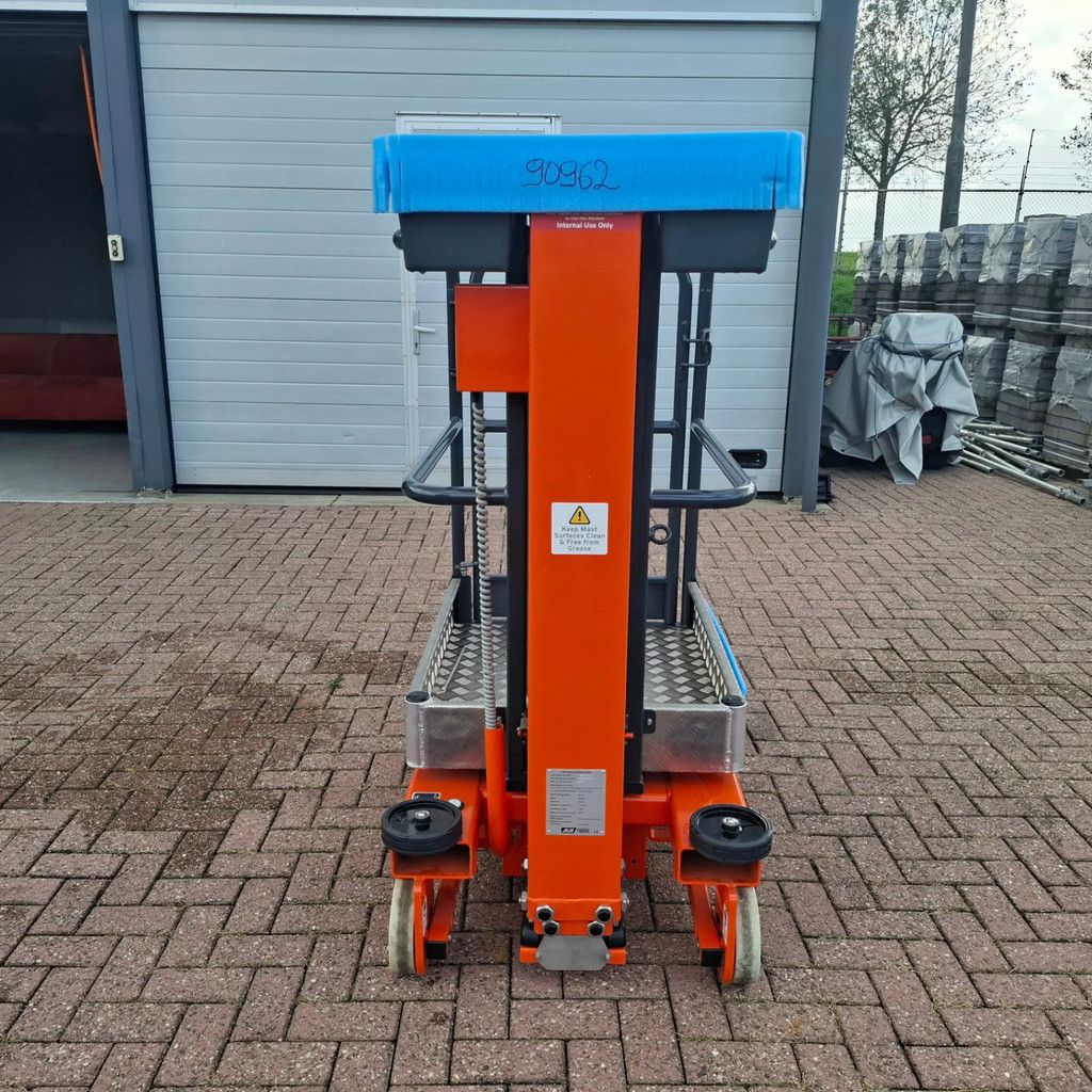 JLG Power Towers Nano Nano