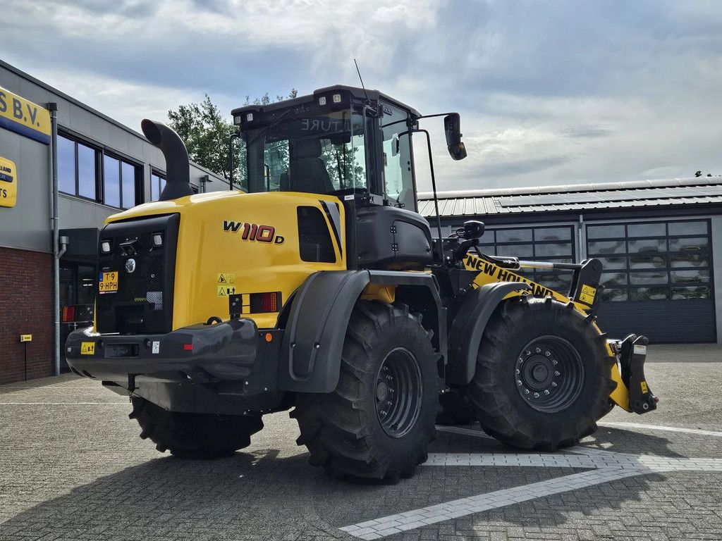 New Holland W110D Long reach