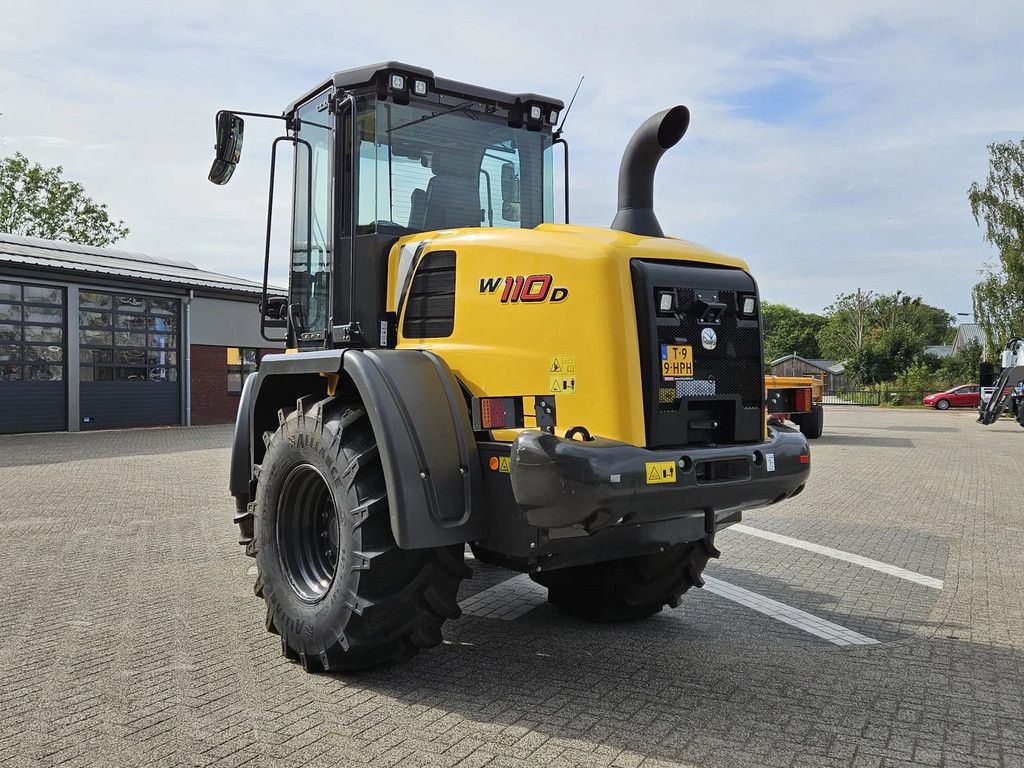 New Holland W110D Long reach