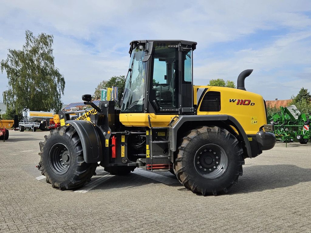 New Holland W110D Long reach