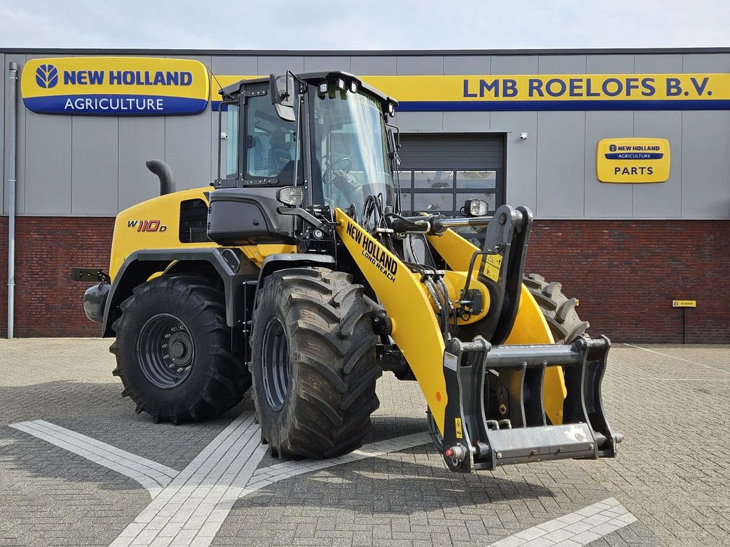 New Holland W110D Long reach
