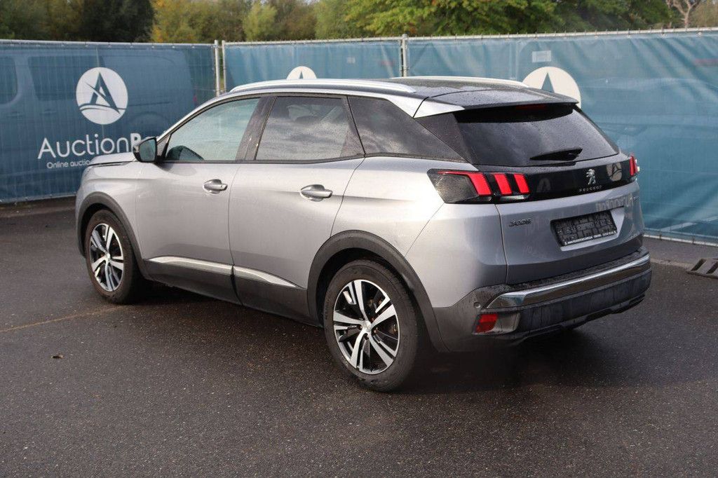 Peugeot 3008 SUV Petrol 130hp 2017