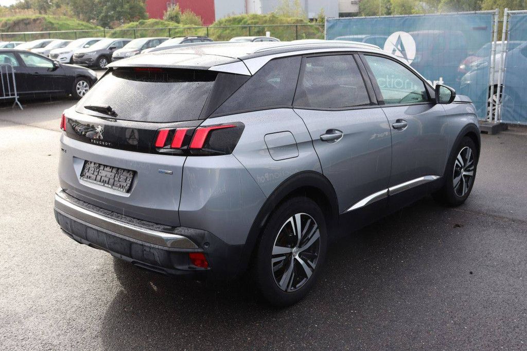 Peugeot 3008 SUV Petrol 130hp 2017
