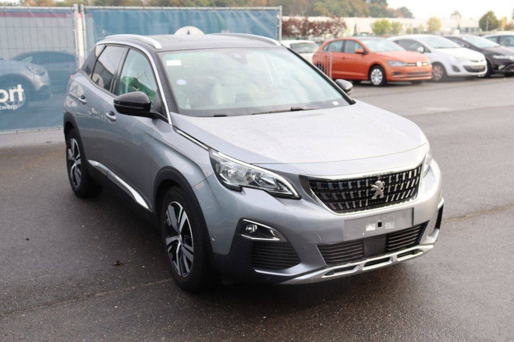 Peugeot 3008 SUV Petrol 130hp 2017