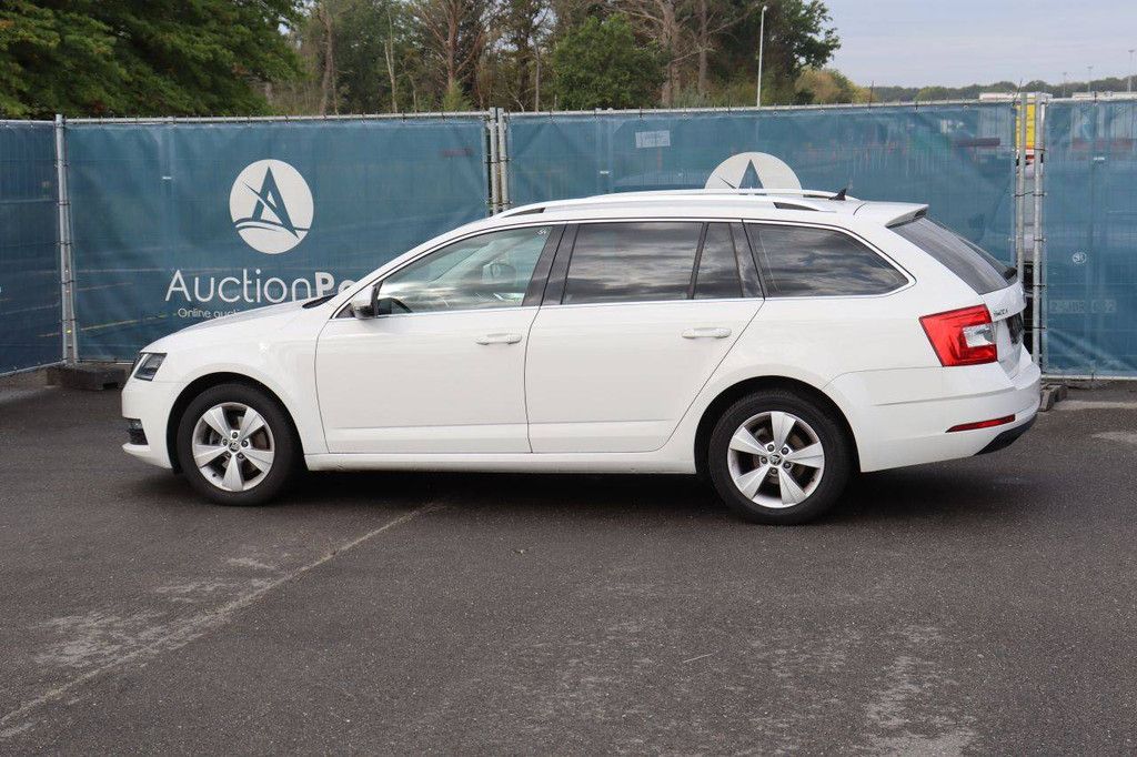 Skoda Octavia Station Wagon Petrol/LPG 130hp 2021 (Margin)