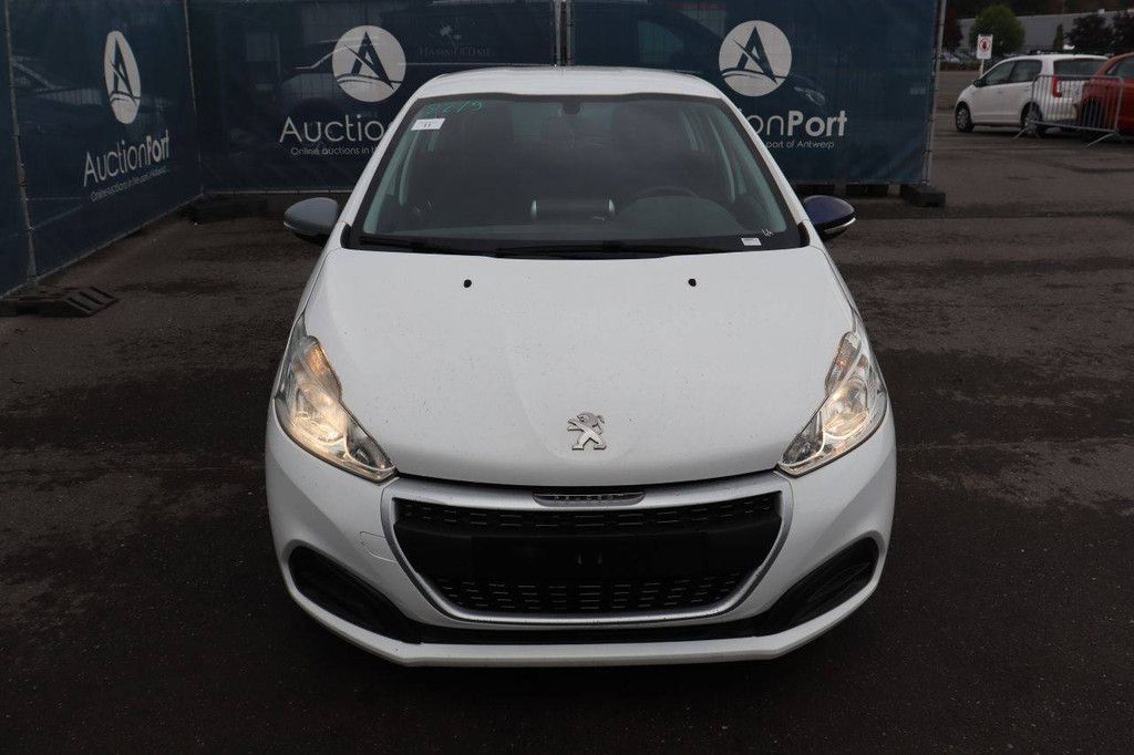 Passenger car Peugeot 208 Petrol 68hp 2017 (Margin)