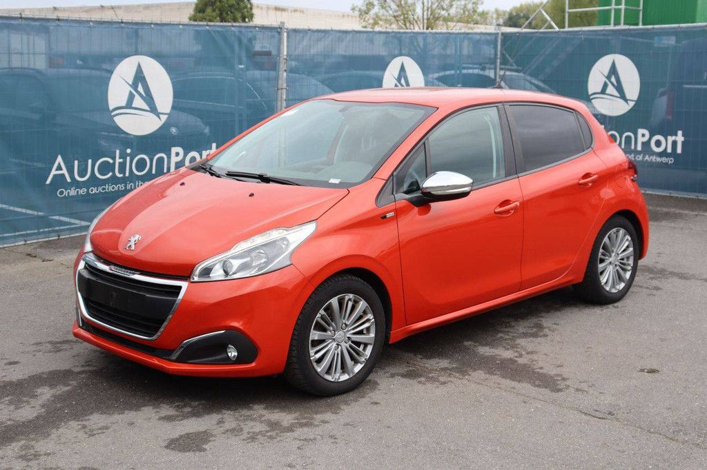 Passenger car Peugeot 208 Petrol 82hp 2017 (Margin)