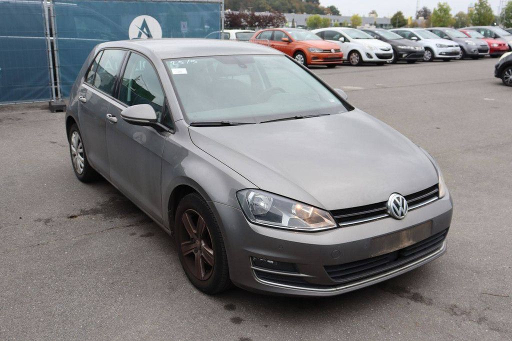 Pkw Volkswagen Golf Benzin 85 PS 2017 (Marge)