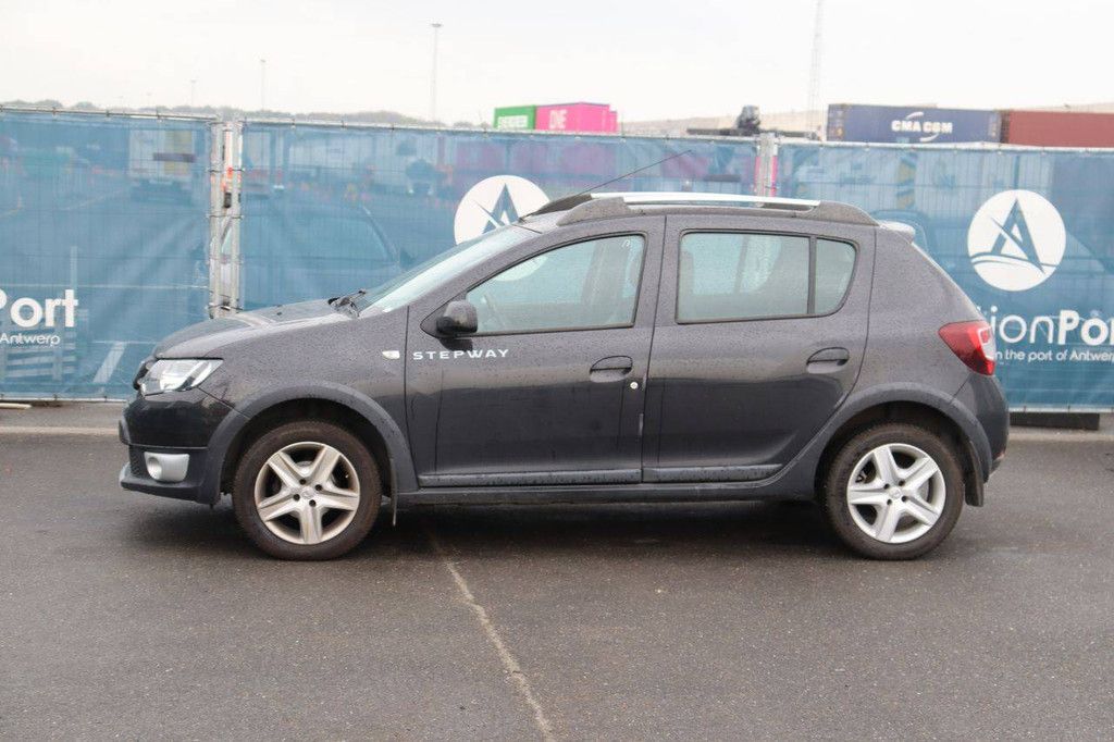 Passenger car Dacia Sandero Petrol 90hp 2015 (Margin)