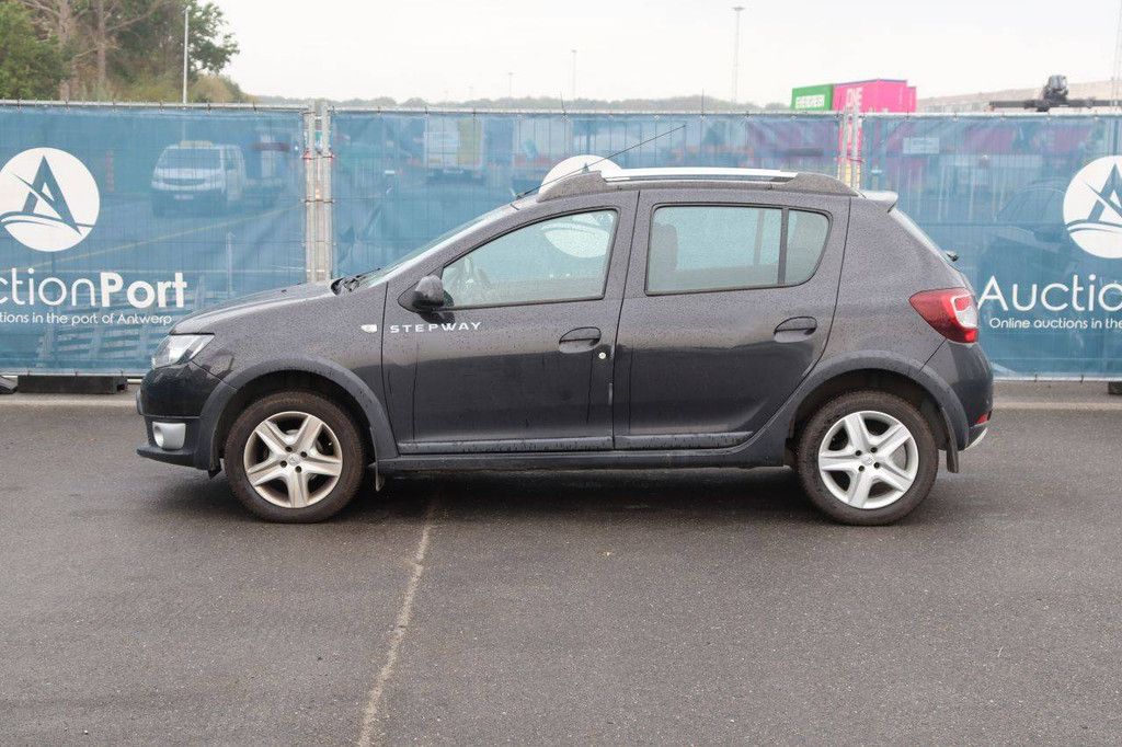 Passenger car Dacia Sandero Petrol 90hp 2015 (Margin)