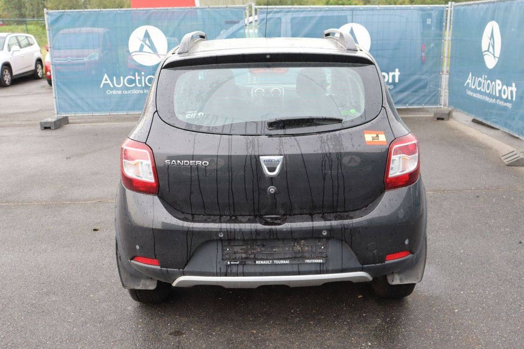 Passenger car Dacia Sandero Petrol 90hp 2015 (Margin)