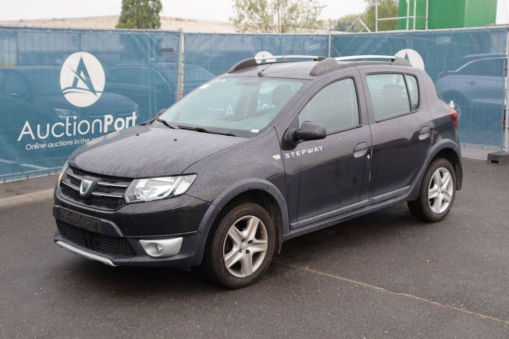 Passenger car Dacia Sandero Petrol 90hp 2015 (Margin)