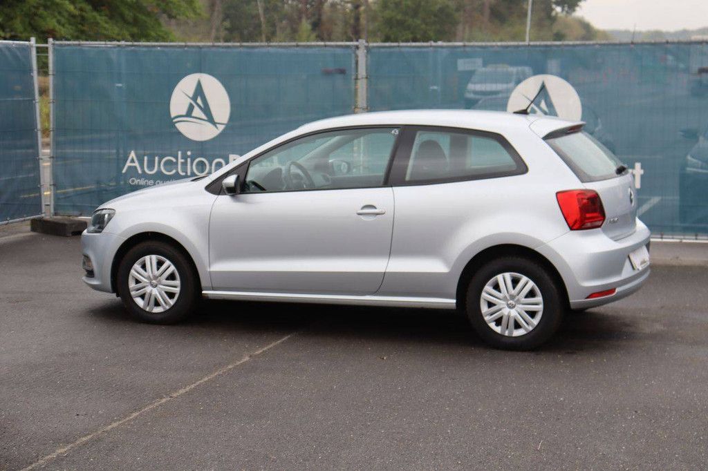 Pkw Volkswagen Polo Benzin 60 PS 2016 (Marge)