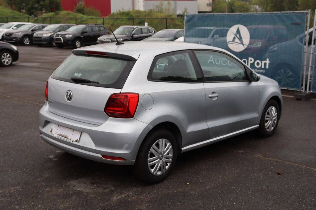 Pkw Volkswagen Polo Benzin 60 PS 2016 (Marge)