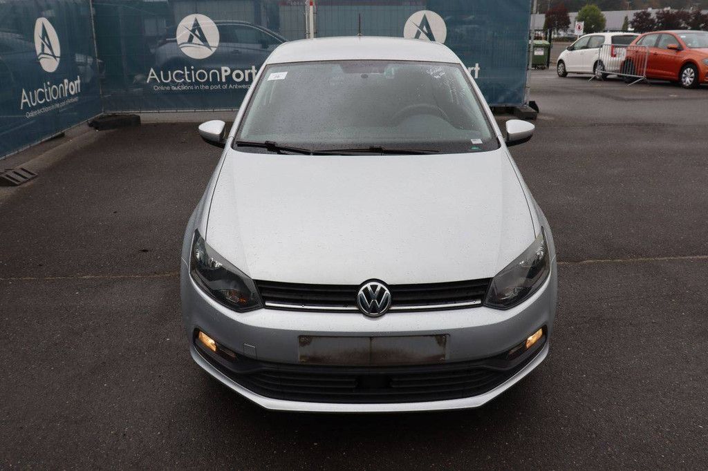 Pkw Volkswagen Polo Benzin 60 PS 2016 (Marge)
