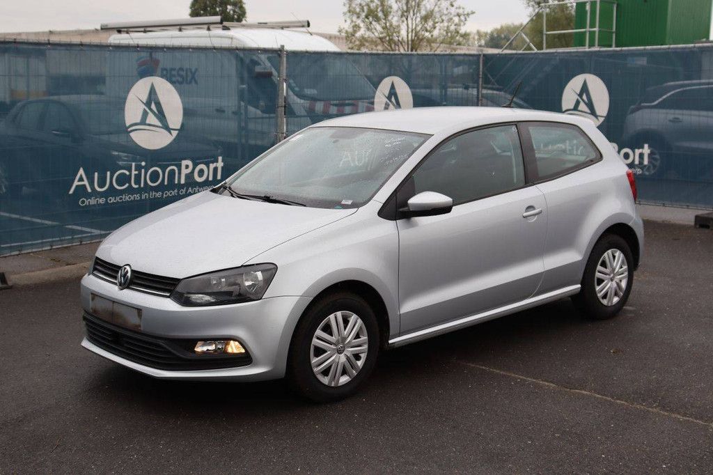 Pkw Volkswagen Polo Benzin 60 PS 2016 (Marge)