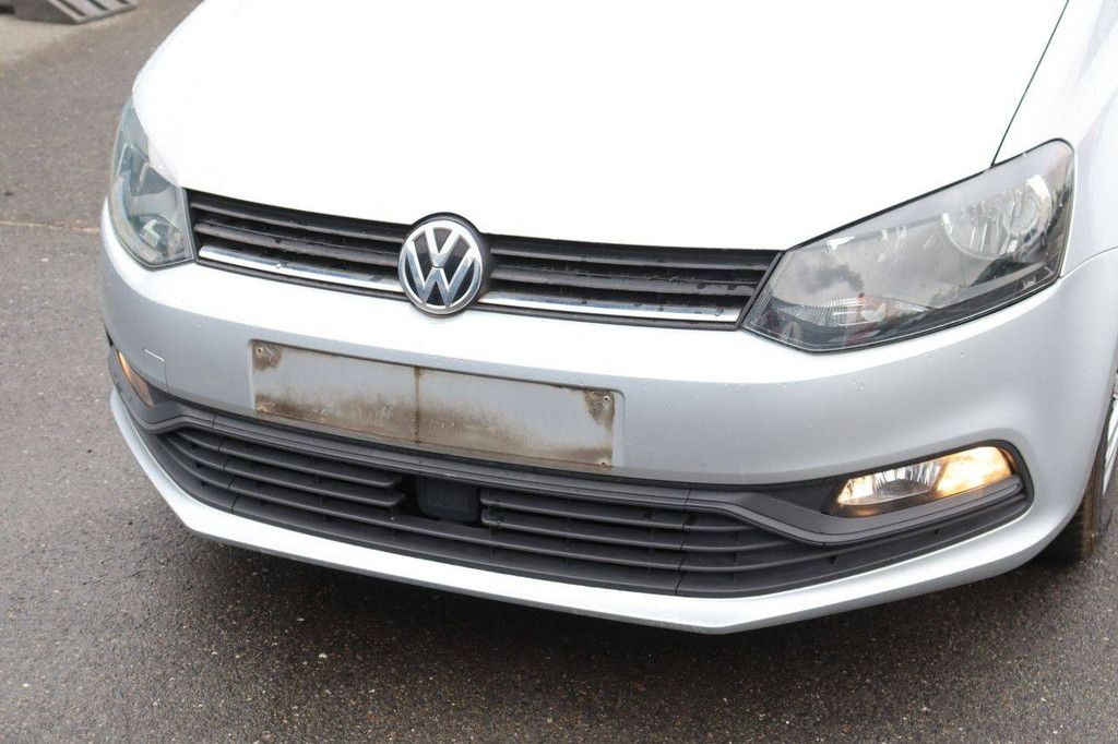 Pkw Volkswagen Polo Benzin 60 PS 2016 (Marge)