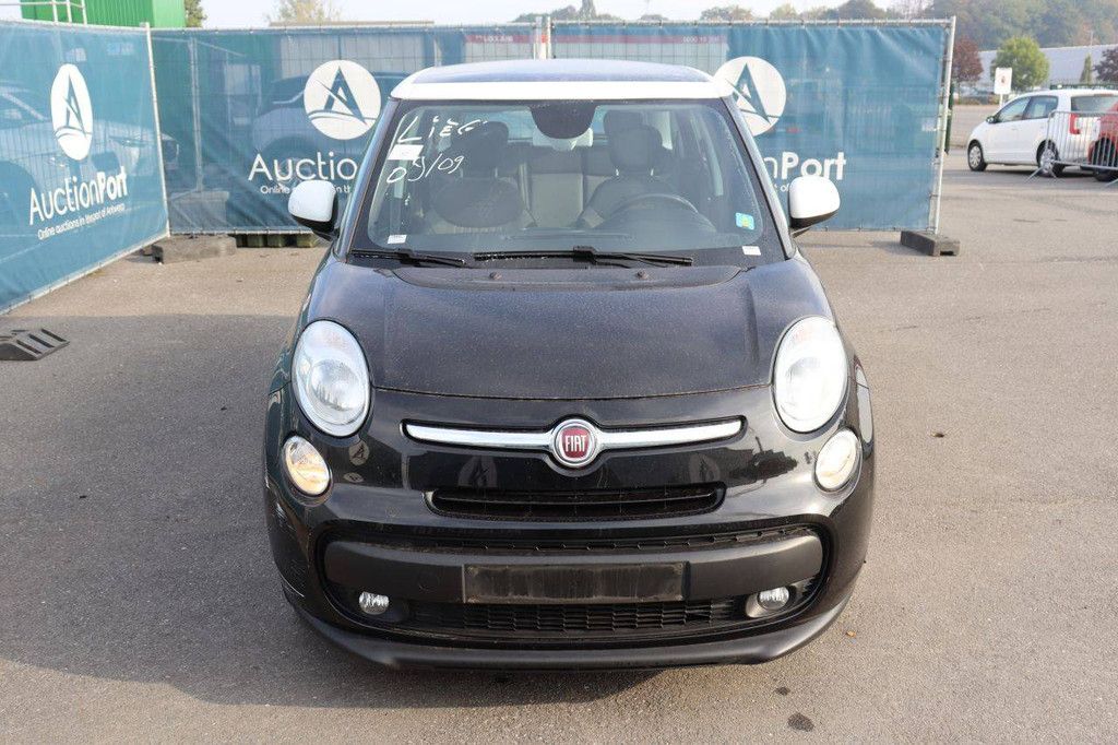 Passenger car Fiat 500L Petrol 95hp 2017 (Margin)