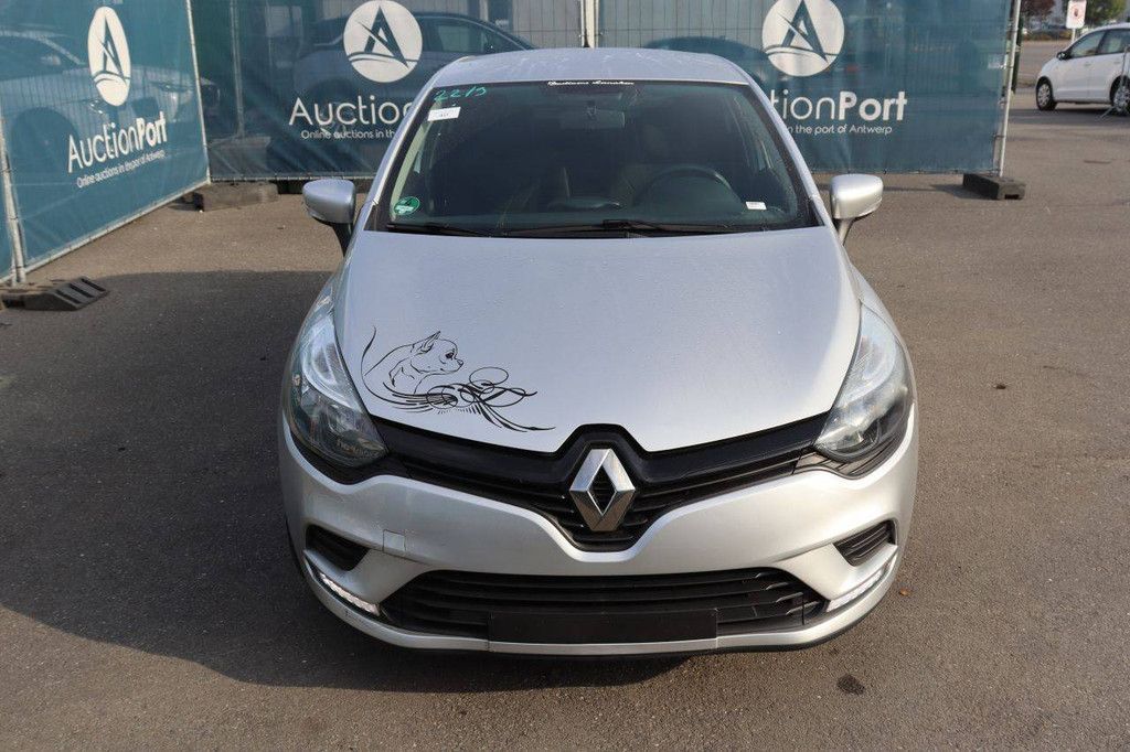 Passenger car Renault Clio Petrol 74hp 2018 (Margin)