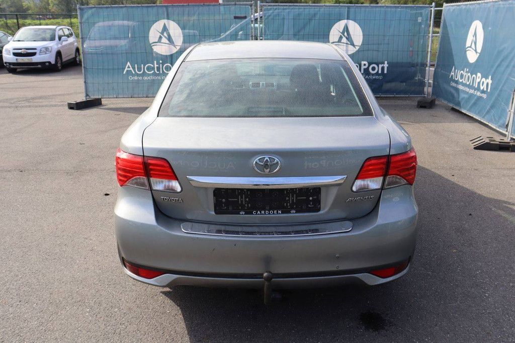 Pkw Toyota Avensis Diesel 124 PS 2012 (Margin)