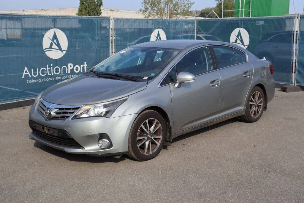 Pkw Toyota Avensis Diesel 124 PS 2012 (Margin)