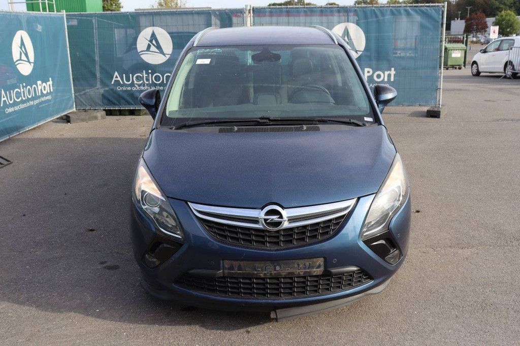 Passenger car Opel Zafira Diesel 136hp 2015 (Margin)