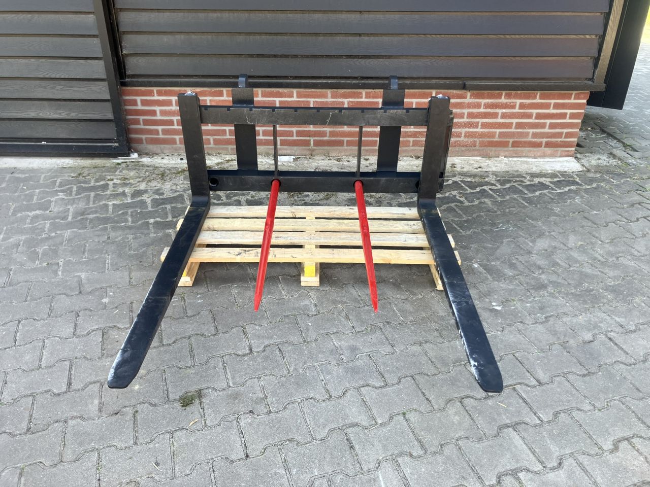 Palletvork 120 cm leverbaar in Euro Giant Weidemann JCB