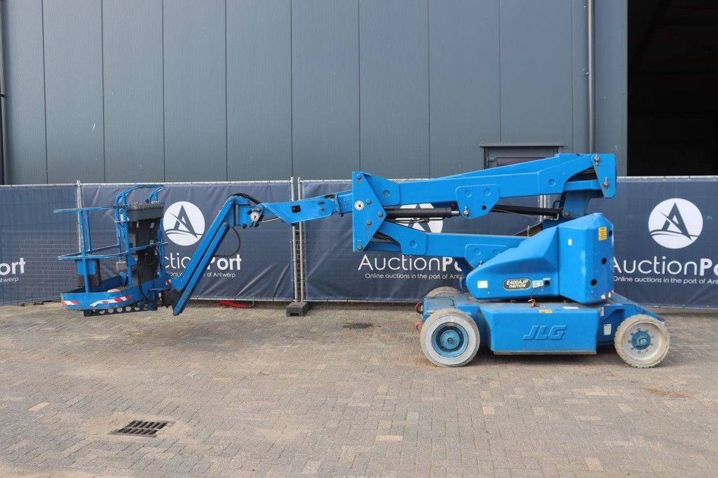 JLG E400AJPN Elektrische Gelenkteleskoparbeitsbühne 230 kg 14,19 m (Marge)