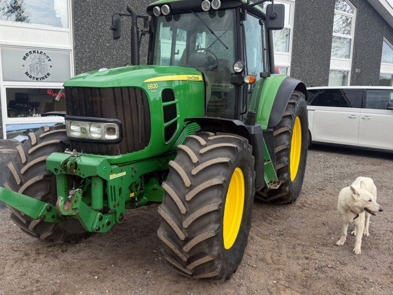 John Deere 6830 PREMIUM FRONTLIFT, TLS AFF. FORAKSEL