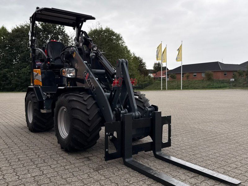 Giant G2500 HD