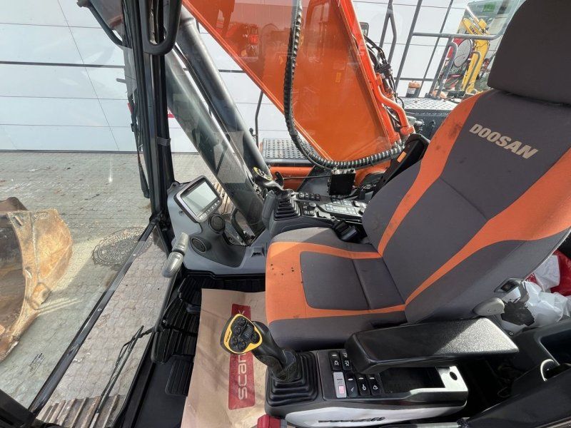 Doosan DX255LC-5