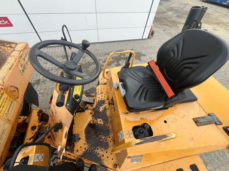 Thwaites 6 TONNE