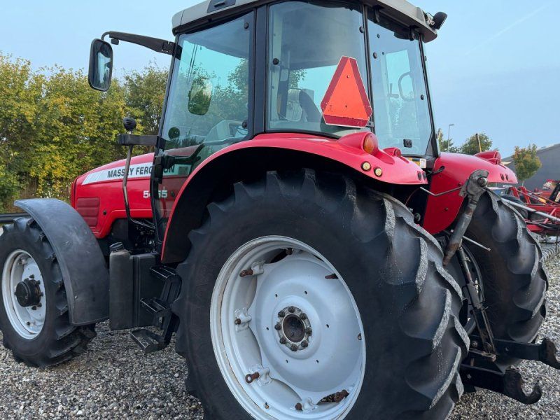 Massey Ferguson 5465