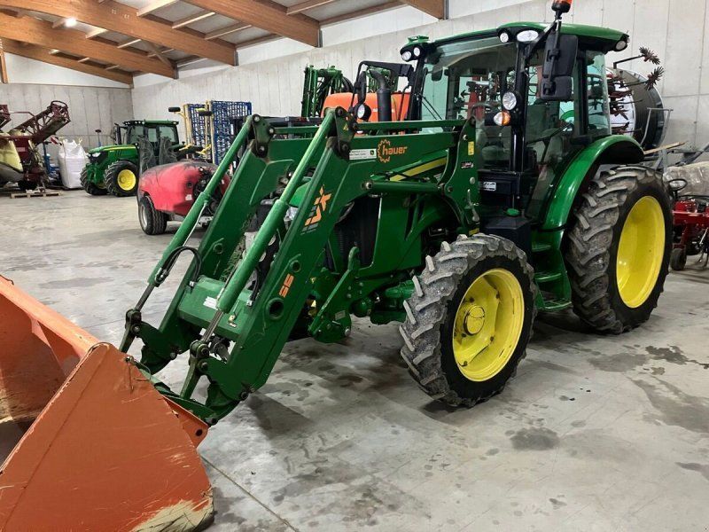 John Deere 5090R