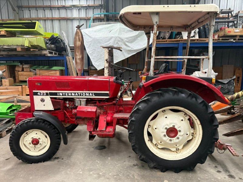 IHC 433 / 3053 original Std., Mähwerk, Erstbesitzer