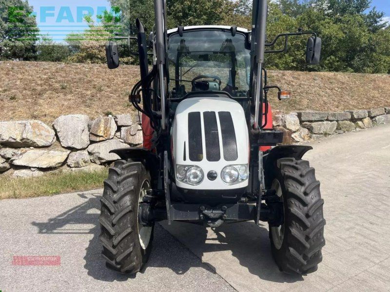 Steyr kompakt s 4065 mit stoll frontlader