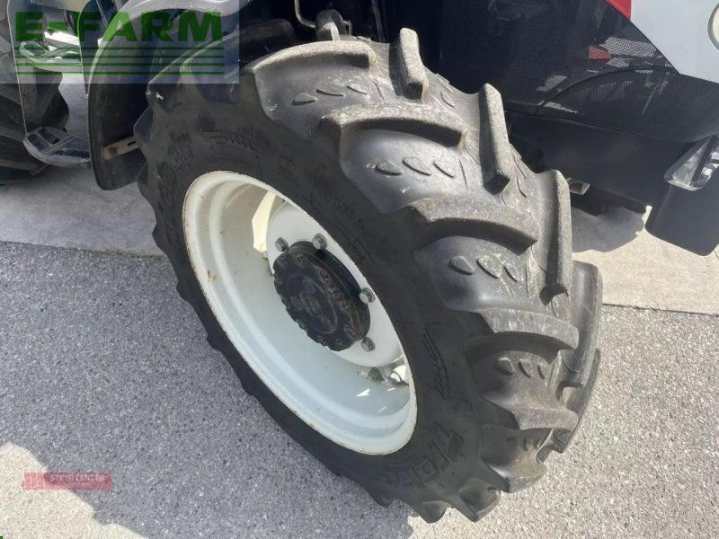 Steyr kompakt s 4065 mit stoll frontlader