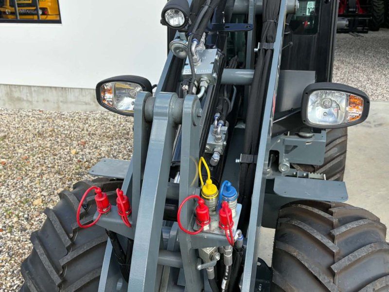 Giant G2300HD