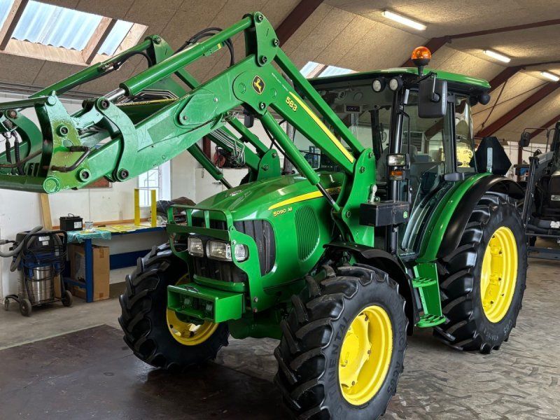 John Deere 5090 M med 583 Frontlæsser