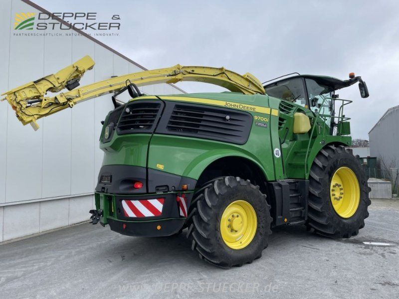 John Deere 9700i