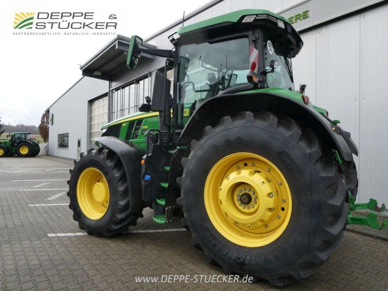 John Deere 7R 330